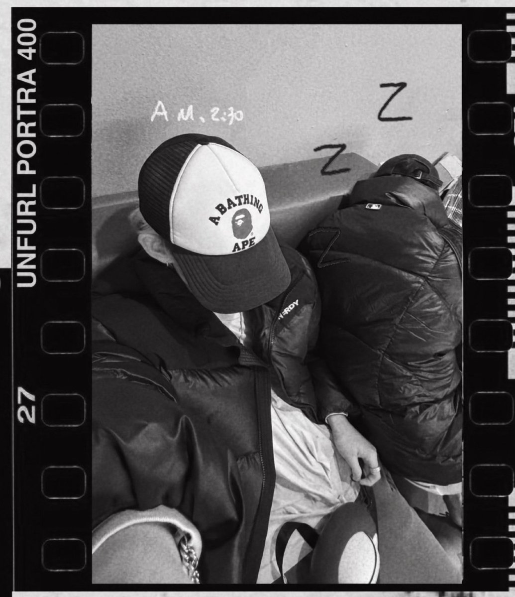 WingsofRhysand's tweet image. ChiVen?