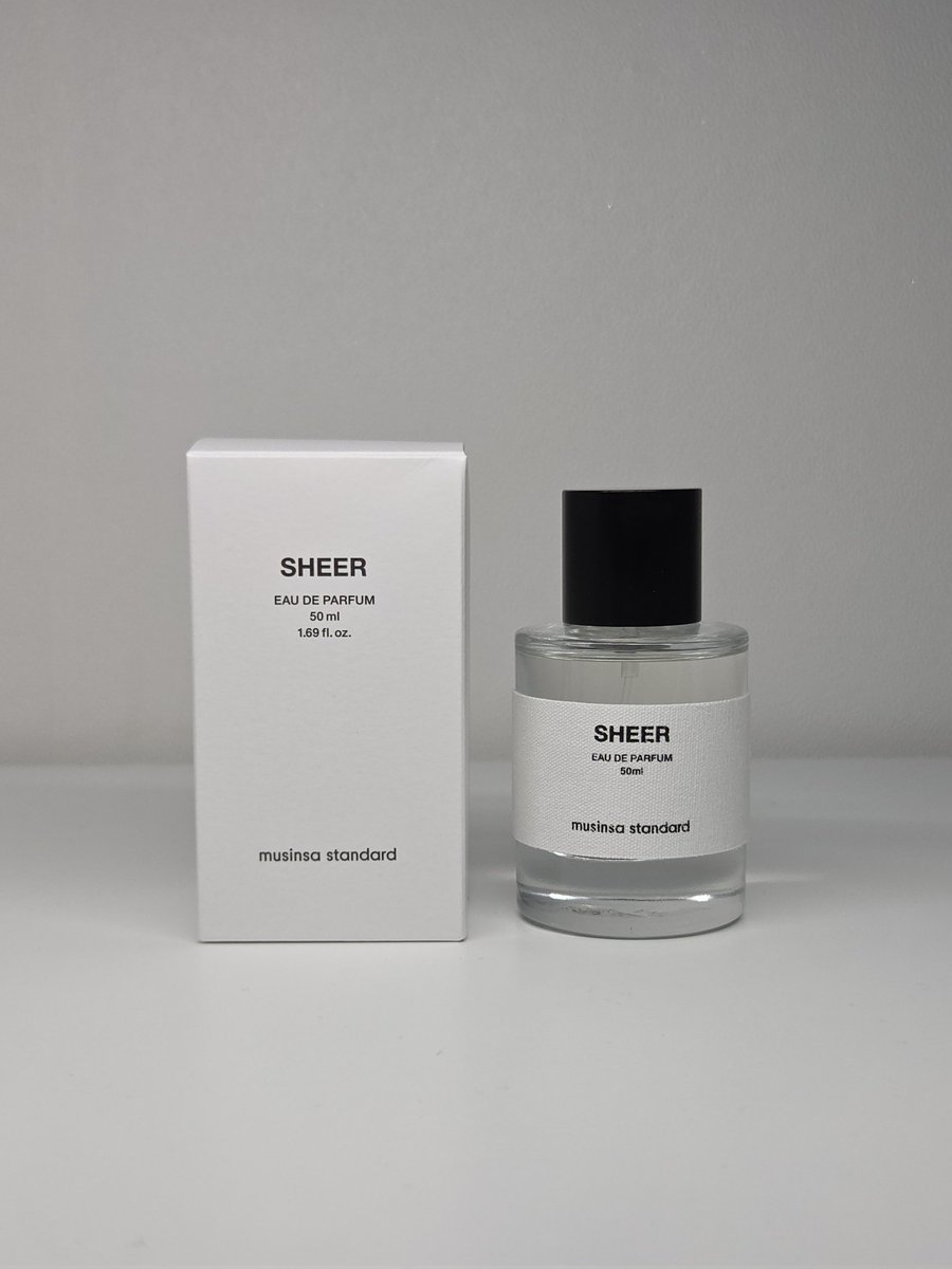 #제품제공 협찬 #단_리뷰
#Rt 3분께 '시어' 향수 드려요!!

무탠다드 뷰티 (<a href="/musinsa_bt_pb/">musinsa_standard_beauty(무탠뷰티)</a>)에서 신규 향수 '시어(SHEER) EDP'를 제공 받았어요🤍

'시어'는 제품명처럼 투명하고 깨끗한 무드가 돋보이는 향이에요!!
처음에는 핑크 페퍼의 스파이시함 향과 사이프러스의 시원한 향이 느껴져서 세련된