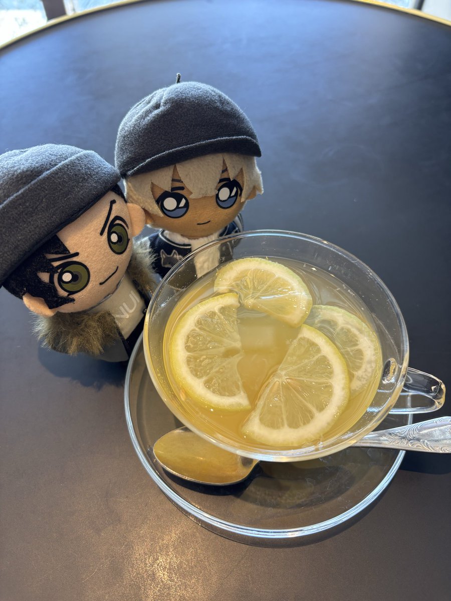 山手線運休の影響がすごいですね。
帰りまでに落ち着くといいんだけど。
とりあえず、あつあつドリアとゆず茶で心を落ち着かせる