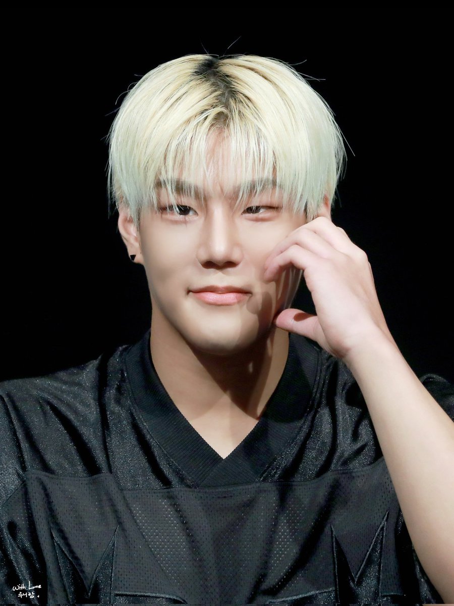 💗ℍ𝔸ℙℙ𝕐 𝕁𝕌ℕ𝕊𝔼𝕆 𝔻𝔸𝕐💗

#다크비 #DKB #준서 #JUNSEO
#HAPPY_JUNSEO_DAY