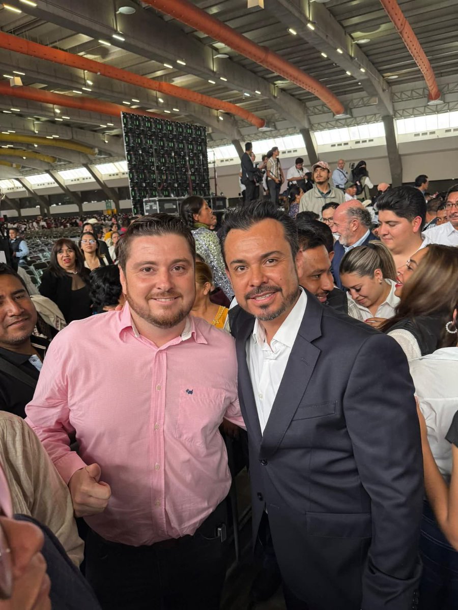 Con motivo de su cumpleaños, envío una cordial felicitación a <a href="/JLG_PARRA/">José Luis García Parra</a>, Coordinador de Gabinete del Gobierno del Estado de Puebla.

Le deseo salud, éxito y claridad para seguir desempeñando su labor con responsabilidad y compromiso en beneficio de las y los poblanos.

Reciba un