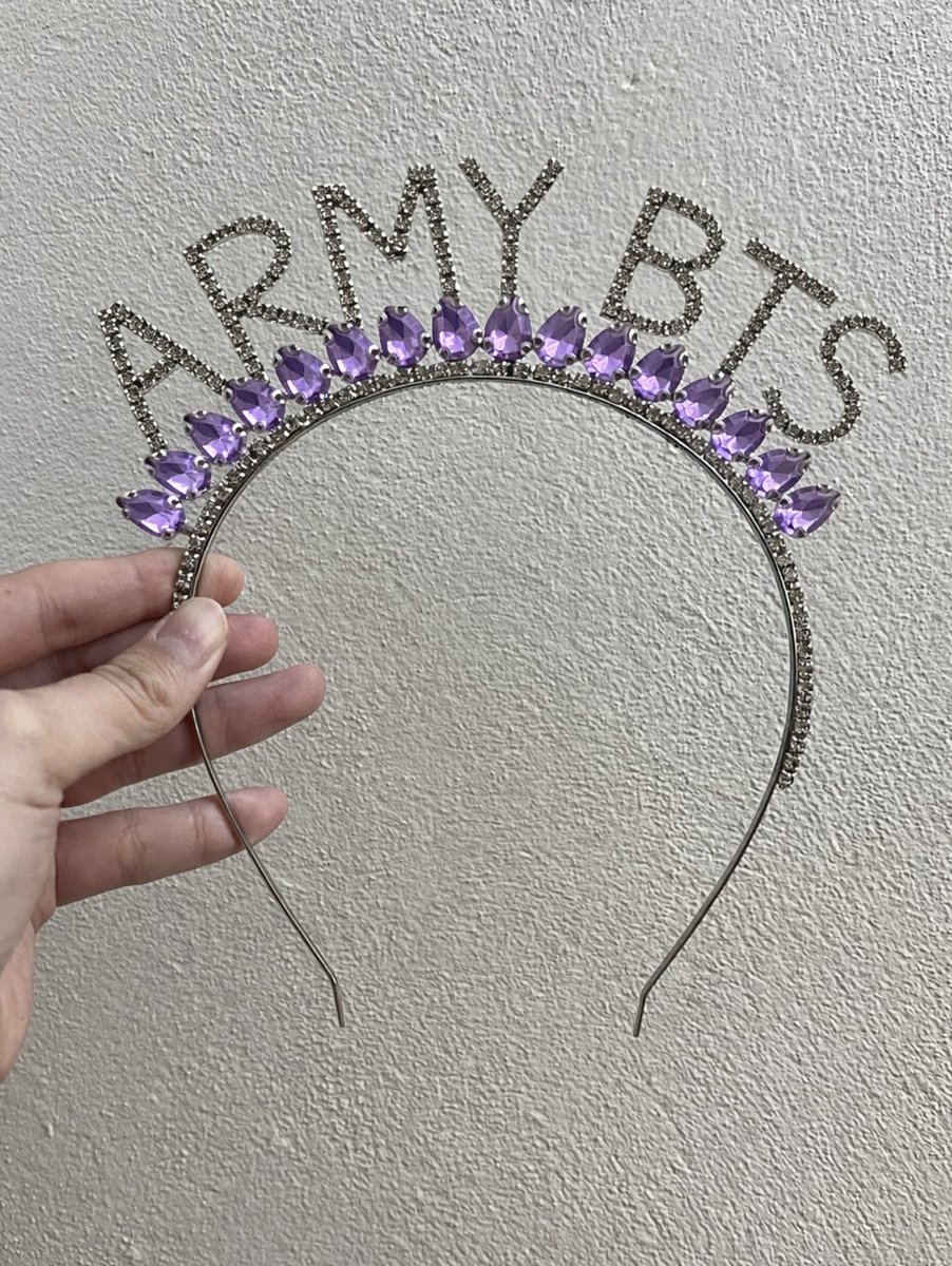 officialanic's tweet photo. Vinchas de strass personalizadas ✨
Ideales para recibidas, cumpleaños, show

📩 Consultá sin compromiso

Instagram: Pauledestellos 
Facebook: Pauledestellos
Tiktok: Paule destellos 

#BTSComeback2026 #vinchas #recibida #egresada #quinceañera https://t.co/AY4j7750AH