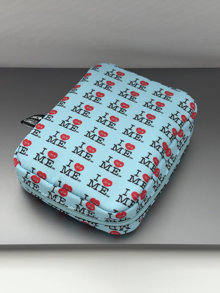 아일릿 앨범 드디어 받았는데 다이어리 파우치로 당첨.. 사이즈가 너무 딱이다 안정감 ㅁㅊ음