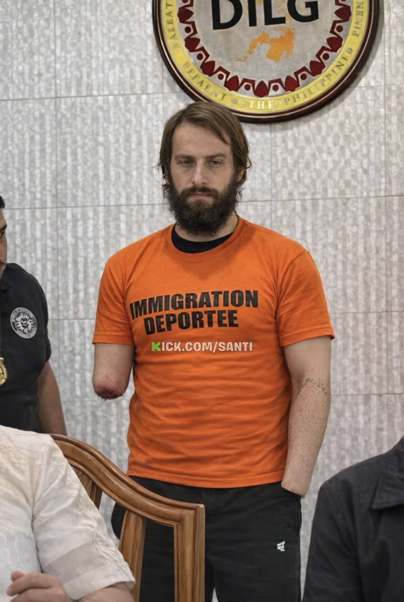 See I told you guys Vitaly got his hands cut off