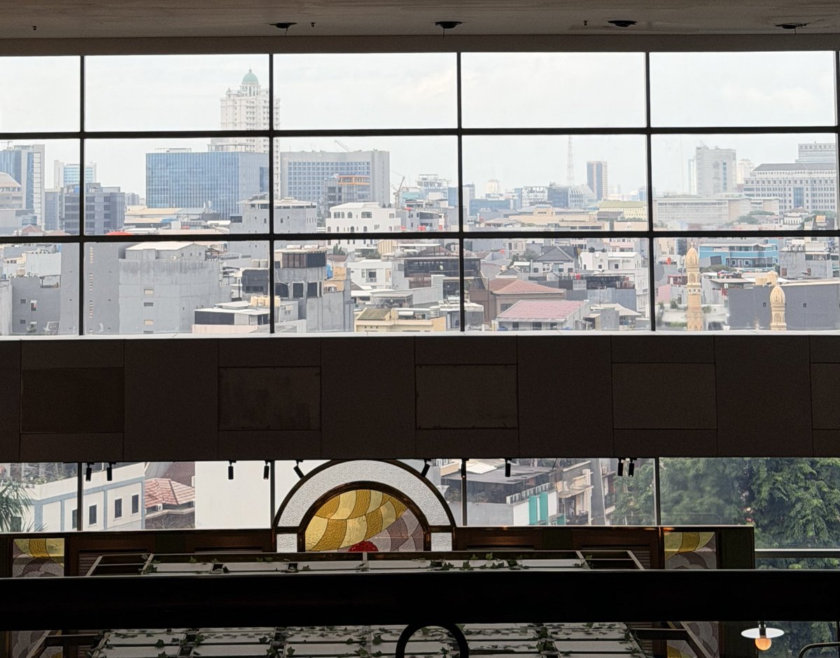 decynug's tweet image. jakarta dari view GI