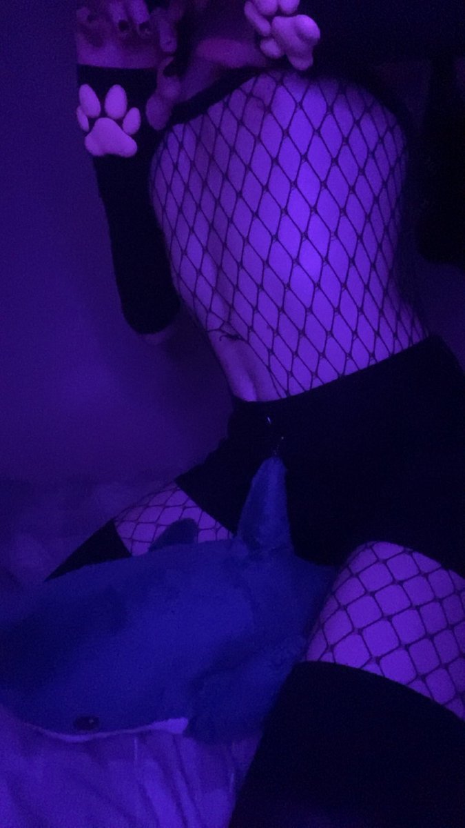 FemboySweetify's tweet image. wish u were my blahaj huh? x 🩷 #femboy