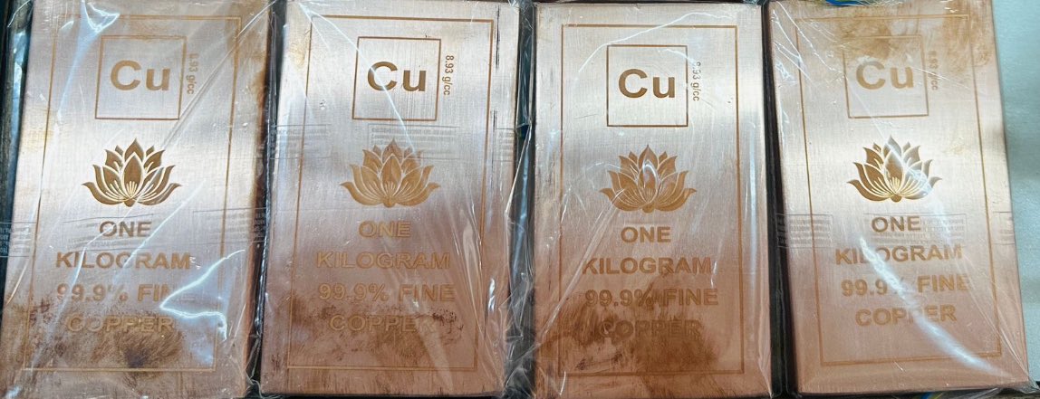 dhanesh500's tweet image. Buying Copper in 2026 is like
Buying Bitcoin in 2009

Few understand this