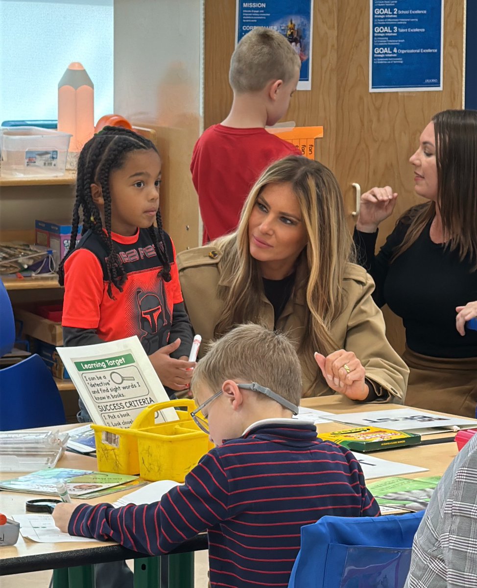 itslinklauren's tweet image. I took this picture of First Lady Melania Trump in North Carolina right before Thanksgiving. She spent all day with children, many of whom had parents who were deployed. Here’s what I took away from the experience…

She’s been covered for years in a two dimensional way—the wife,…