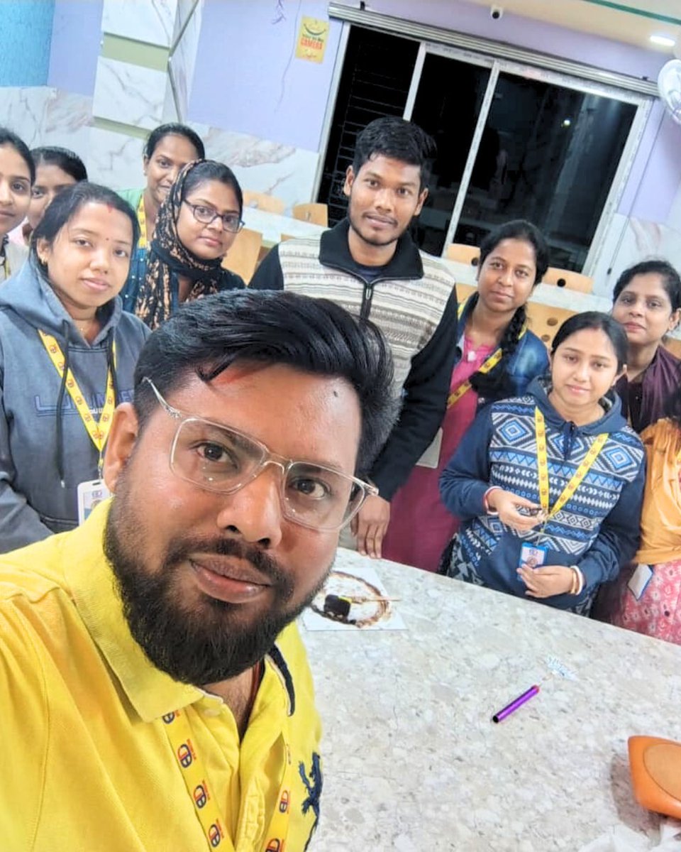 APEXdirection's tweet photo. Happy Birthday, Somsubhra De! 🎉

Wishing you a day filled with joy, success, and wonderful memories. May the year ahead bring you new opportunities and endless happiness.

— From all of us at APEX Direction." https://t.co/YzQ6OssBn3