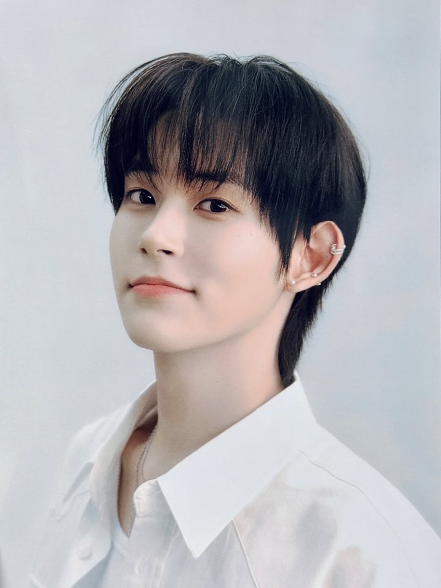 SEOWONGlobal's tweet photo. [📝] NEW ARTICLE

Seo Won, formerly of BOYS PLANET, signs exclusive contract with PA Entertainment, pursuing solo and musical careers [Official].

Read full article here > https://t.co/mULlLZ5KKw 

#SEOWON #서원 https://t.co/OOCqBjCJNA