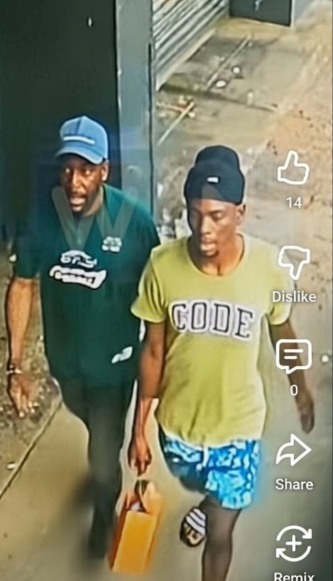 ZizinjaAbelungu's tweet image. ‼️🚨

🇿🇦South Africa you can't be sleeping when we have a Country Duty to find DJ Warras Killers. 

Someone, somewhere might know them.

Circulate as much as possible!!!