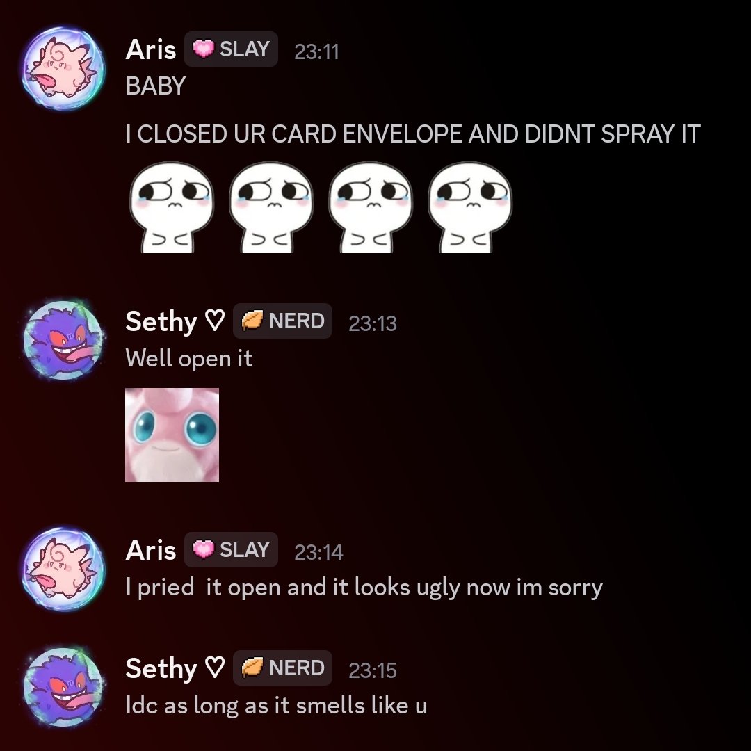 guyliners's tweet image. My bf always wants me to soray the cards I get him with one of my perfumes and I adore him this dork 😭