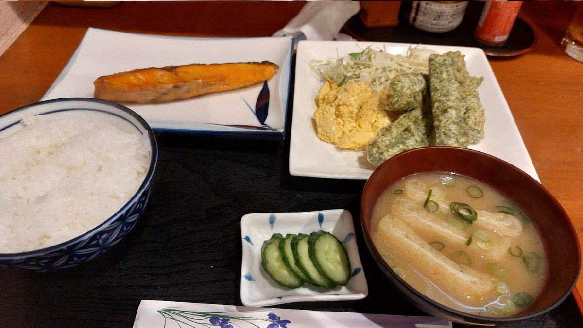 午前中の仕事早めに切り上げて来てみたら一番乗りだった😁
ごっつぁんです🍽️