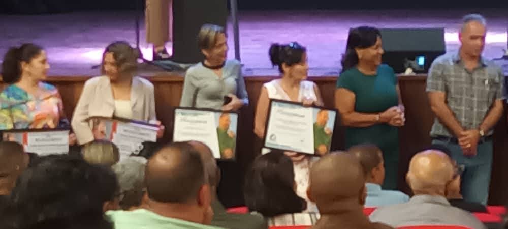 Reconocimiento a la UEB Bioproceso Cuba-10, por el Día de la Ciencia, por su aporte al desarrollo económico y social del territorio en ciencia, tecnología e innovación; Premio Provincial: "Impacto de los Bioproductos del ICIDCA en la provincia Mayabeque. 
#icidca <a href="/CIcidca/">Comunicadora Icidca</a>