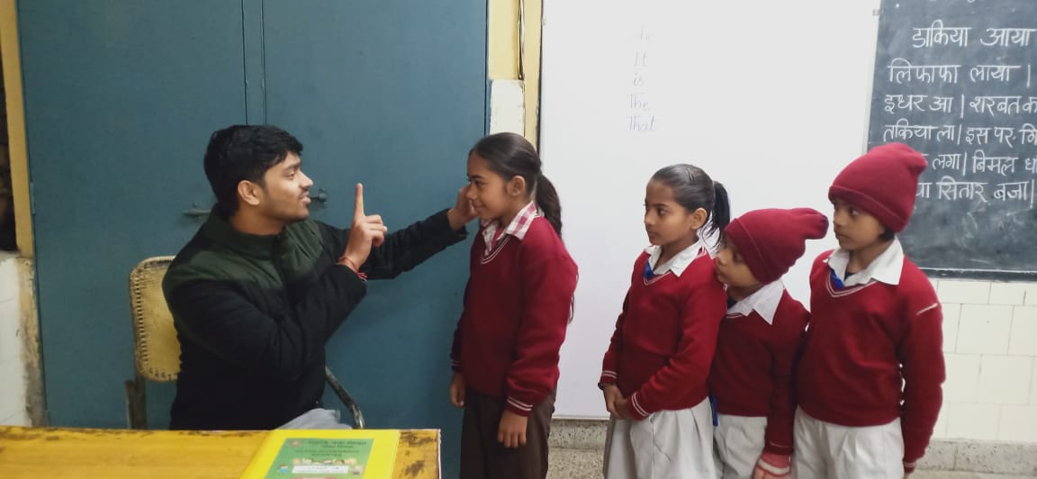 dietppnwb2's tweet image. Vidyanjali Activity: Eyes check up 

Volunteer: Sh.Kshitij kaushik 
Impacted students:50

District:- NW B-II 
NPV, SECTOR 3A, ROHINI  
UDISE Code: 07010404506 

HoS:- Mrs. Rajni Sharma
VI:- Mrs. Sushma 
CRCC:- Mrs. Aarti Malhotra
#AapBhiBaneBhagidar
#JoinVidyanjali