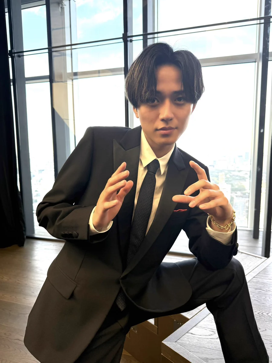 永瀬 廉 スーツ