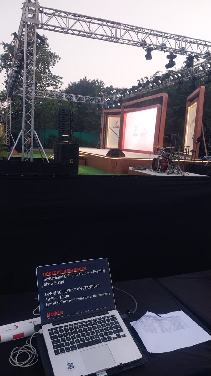 TeleprompterSo2's tweet image. Professional teleprompter support provided for the Glenfiddich Oldest Whisky event.

#Glenfiddich #Teleprompter #LuxuryEvent