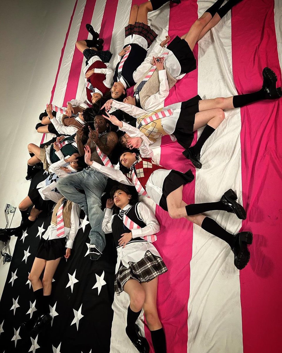 Pink Tape Pink Tape Pink Tape 🎟️📼