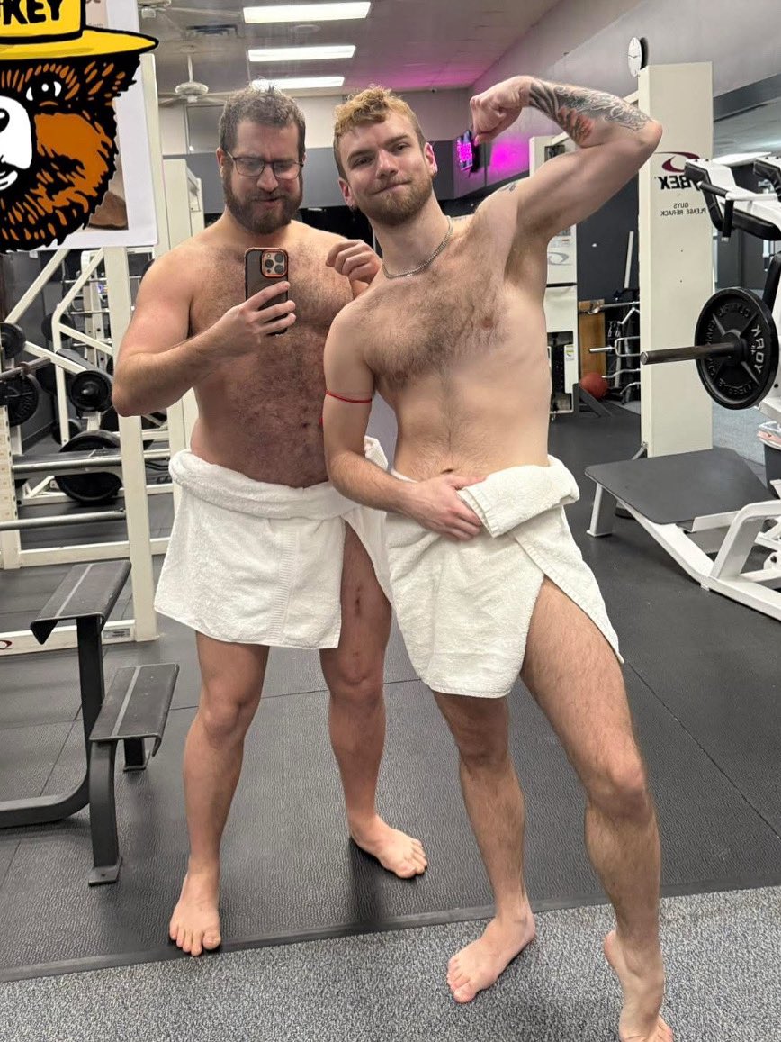 Commemorative photo after my first time at hot yoga w the one and only <a href="/ForestWilds/">Forest Wilds</a>