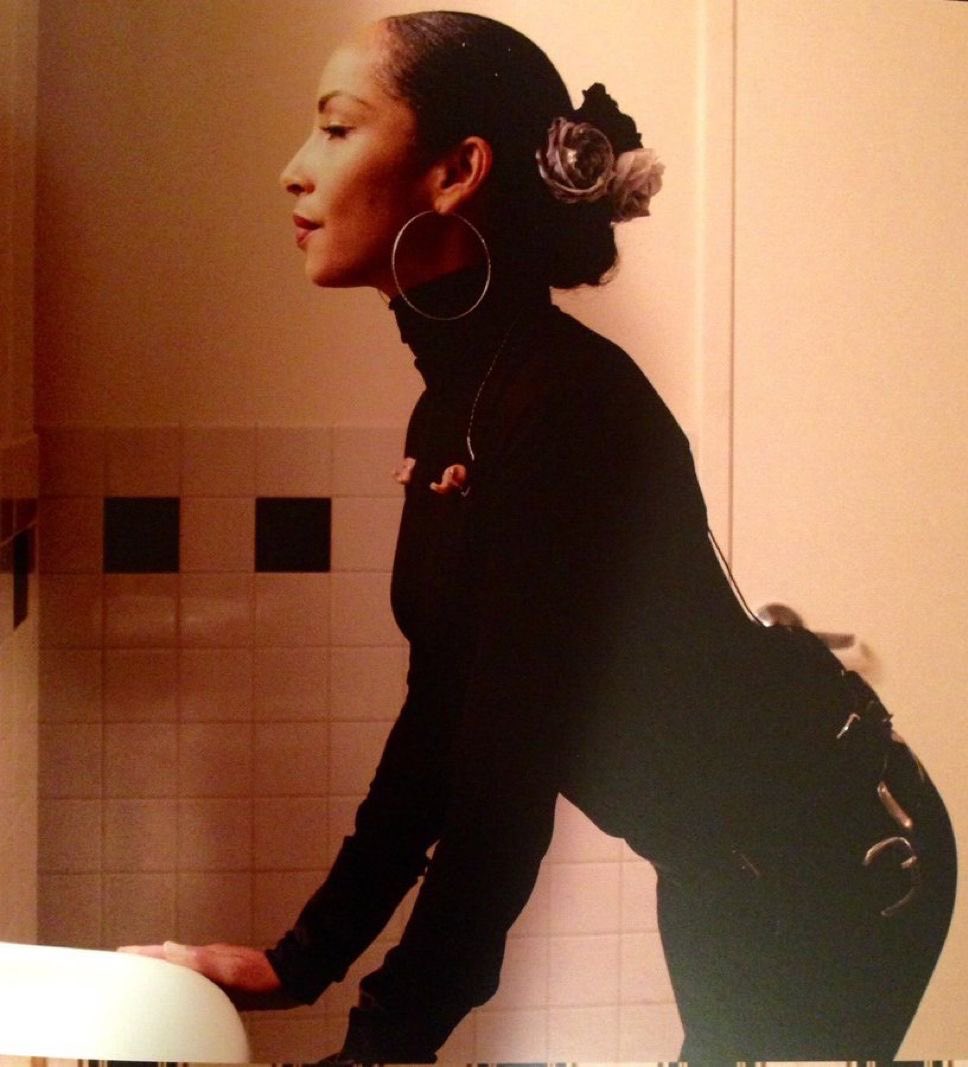 filmsbratz's tweet image. — the queen of quiet storm, an elegant, chic &amp;amp; timeless beauty, her mysterious allure &amp;amp; a celestial being — helen folasade adu aka sade was born today! wishing a happy 67th birthday to an influential r&amp;amp;b icon of the ages. 🤎🌬️🎼