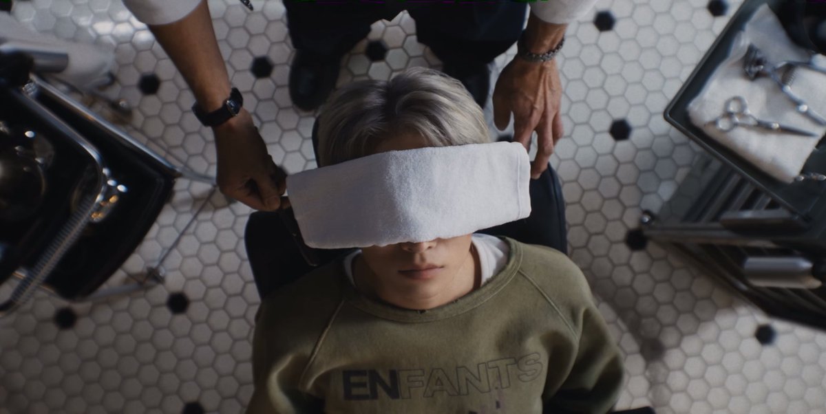 heesthetical's tweet image. it’s a knife 🤩
#HEESEUNG #ENHYPEN #THE_SIN_VANISH_OutNow