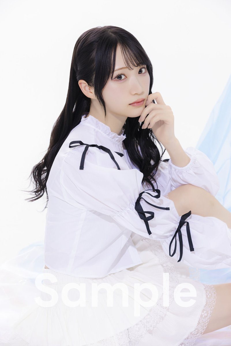 綾瀬ことり BEEEEM Vol.2 特典 ポストカード Rain Tree BEEEEM 一般販売 特典情報🎁 ＼ 📖明日1/17(土)発売『BEEEEM』 vol.2