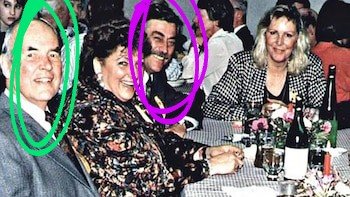 Desdemona_jna's tweet photo. Cuento todo esto x q el público se renueva y esto lo conté hace mucho
El peronismo en su base es simpatizante del nazismo
#Perón lo fue.
Aquí les dejo foto del peronista #Soria con #Priebke . Soria circulo rosa, Priebke verde. https://t.co/e0aYlQTnAz