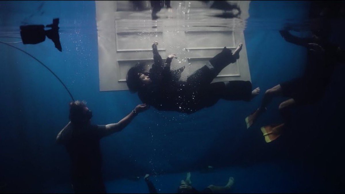 chih1ro8's tweet image. GETTING READY                    TO MAKE HISTORY