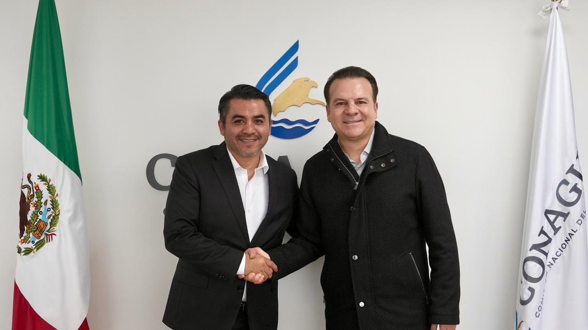 Efrainmoralesl's tweet photo. Hoy tuvimos una productiva reunión con el gobernador @EVillegasV, conversamos sobre distintos proyectos de agua para Durango. https://t.co/gDSKMllrHF