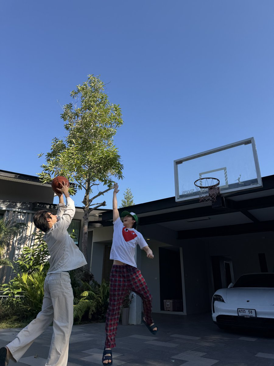 คิดถึงม่องเบี้ยวเสมอ 

4YEARS ANNIVERSARY MOSBANK

#4YearsMosBankWorld
#MosBank #ม่องเบี้ยว