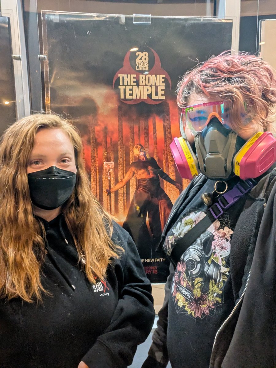 soft_bb_bug's tweet image. back from the #Bonezone
another horrifying thought provoking entry in the 28 Years Later saga
love this cast dearly
#28YearsLaterTheBoneTemple