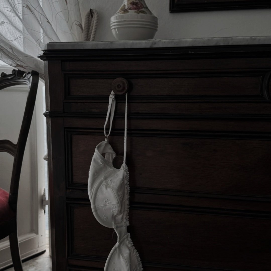 ᅠᅠᅠᅠ
ᅠᅠᅠᅠ