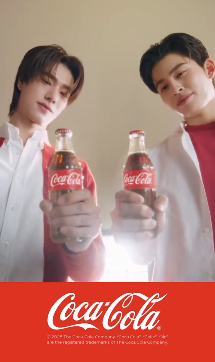 PhuwinOfficial's tweet image. ความซ่าาาาห์นี้ ที่มันจึ้งโดนใจ #ปอนด์ภูวินทร์
“โค้ก” รสออริจินัล ที่อร่อยจึ้งไม่เคยเปลี่ยน!

Facebook : Coca-Cola , IG : cocacola_th

16JAN JoyfulWith PHUWIN
❥@phuwintang🍯
#phuwintang
#CokexPondPhuwin
#ความโค้กนี้ #อร่อยจึ้งไม่เคยเปลี่ยน #CokeTH