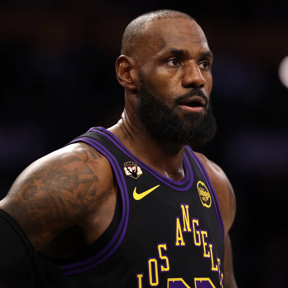 BronMuse tweet media