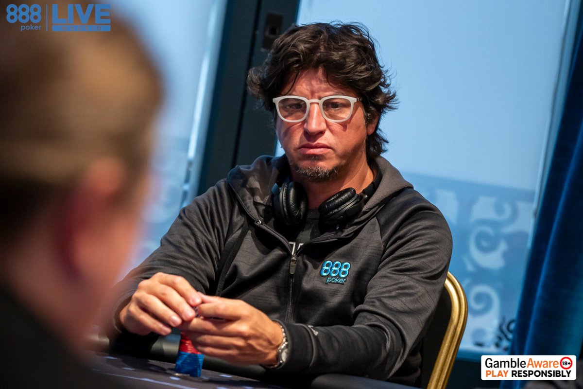 <a href="/888pokerLatam/">888pokerLatam</a> <a href="/pensarpoker/">Fernando Gatto</a> al DIA 2 con 195k 💪 foto: <a href="/gema_cristobal/">Gema Cristobal</a> 🤩