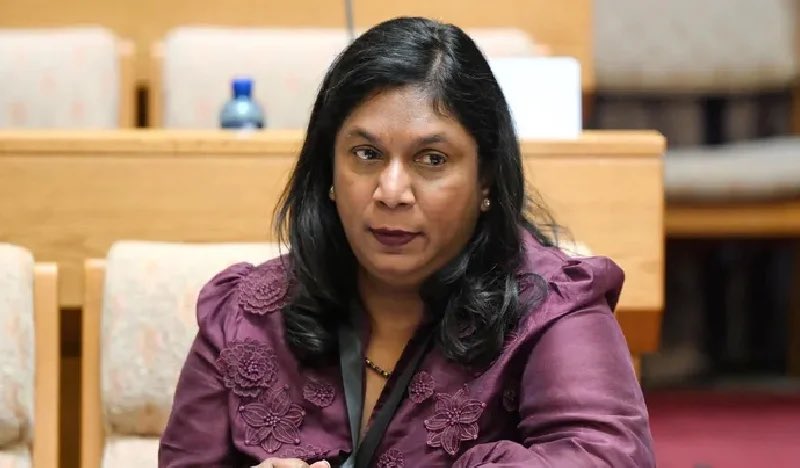 MediaZaban865's tweet image. She told the #AdhocCommittee that beyond an HR matter, there was SO MUCH MORE in the docket against Gen Khumalo. 

Gen Khumalo has now challenged that claim, saying he will submit the full docket to the Committee to prove there is NOTHING ELSE in it. He says the docket contains…