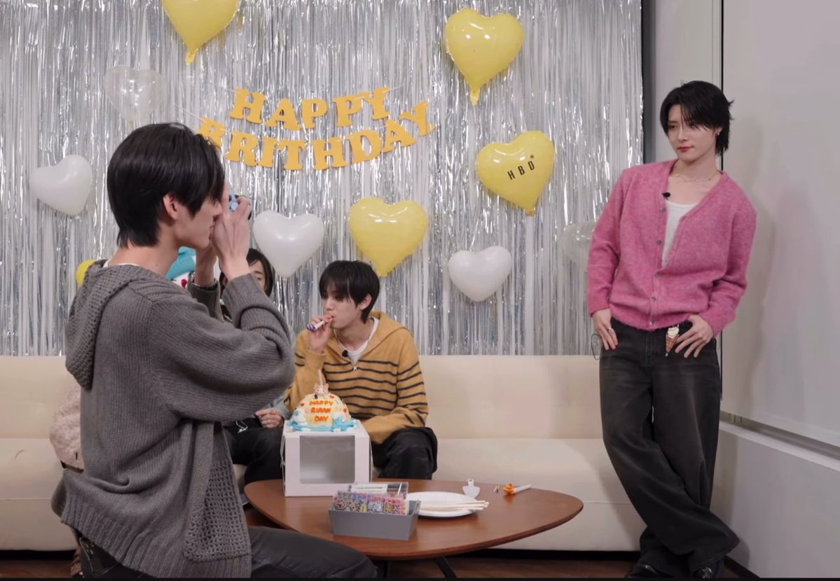 gypsophila_dao's tweet image. bassist &amp;amp; his pretty vocalist 🥺💗