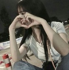 Shoombley's tweet image. 近所の子供たちが公園で遊んでいる声が聞こえて、平和な午後を感じる 🤢