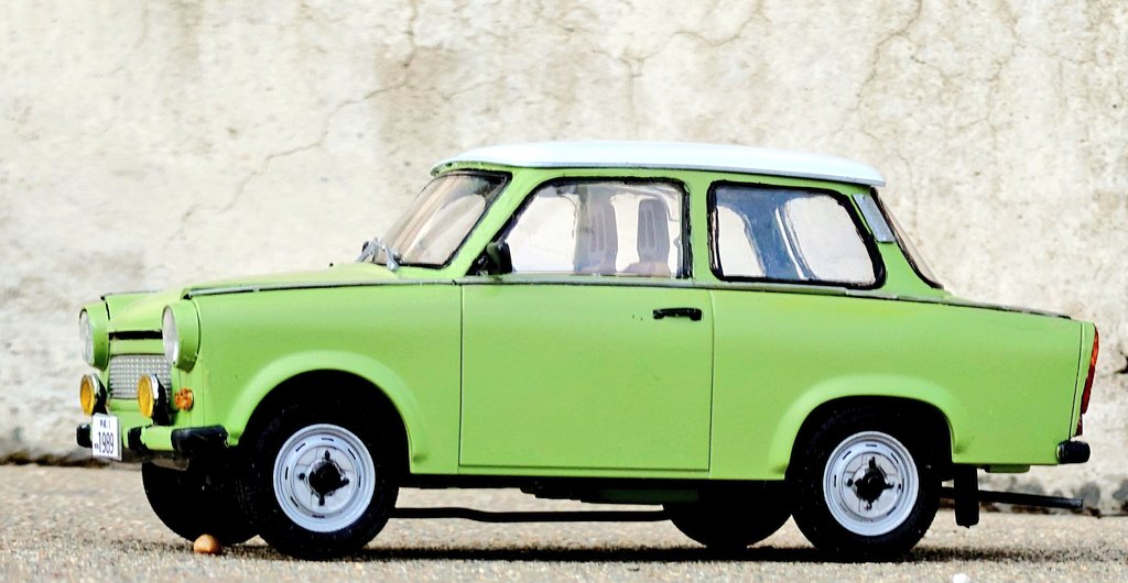 #横顔イッケメン
レベル1/24、トラバント 601

横から見るとなかなかかっこいいですね😊