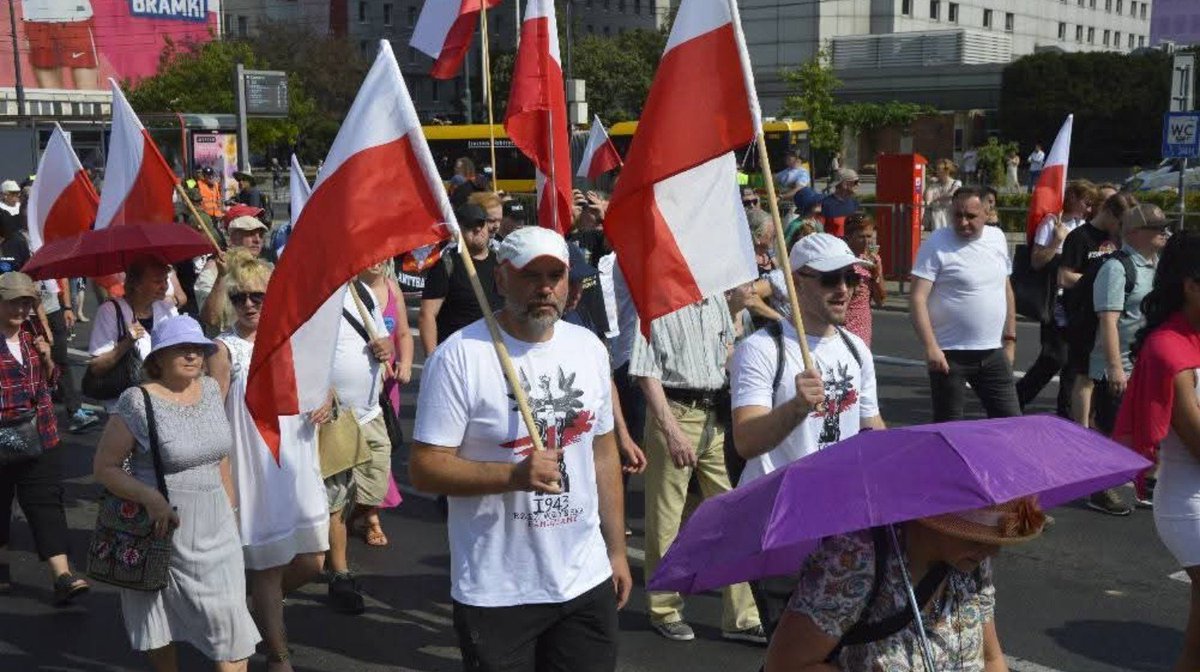 Zapraszamy na największy społeczny i apolityczny Marsz Pamięci poświęcony polskim Ofiarom ukraińskiego ludobójstwa. Marsz odbędzie się 4 lipca o godz. 15 w Warszawie (Plac Trzech Krzyży). Organizator : Fundacja Wołyń Pamiętamy i Stowarzyszenie Zawsze Wierny Tobie Polsko.