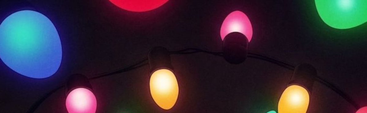 TheCineprism's tweet image. Tap to see.. A small town, supernatural kidnapping starring Winona Ryde