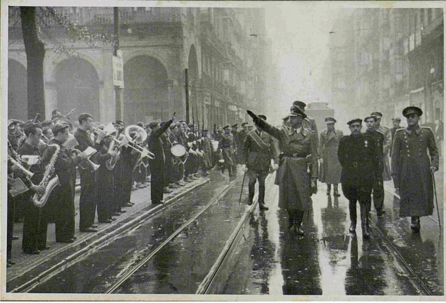 Ahí seguimos con la exposición "Intolerancia. España en una Europa convulsa (1914-1945)", en la Residencia de Estudiantes (Pinar 23, Madrid), hasta el 12 de abril <a href="/UNED/">UNED</a>, <a href="/UNEDMadrid/">UNED Madrid</a>, <a href="/UNEDAbierta/">UNED Abierta</a>, <a href="/UNED_POLISOCI/">Facultad de C. Políticas y Sociología de la UNED</a>, <a href="/Biblioteca_UNED/">BibliotecaUNED</a>, @uned
uned.es/universidad/in…