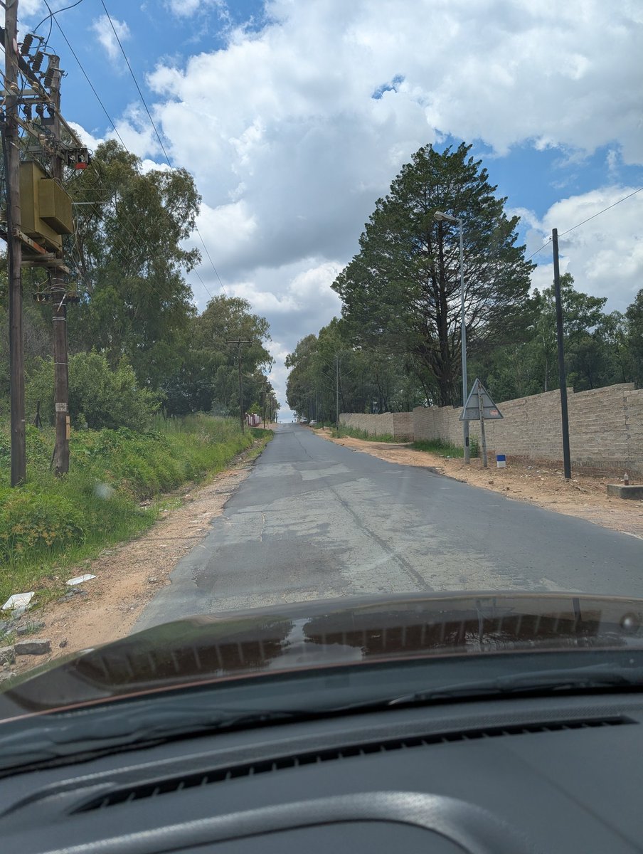 nanima's tweet image. Thank you @MyJRA u fixed  road near  Alsatian road.