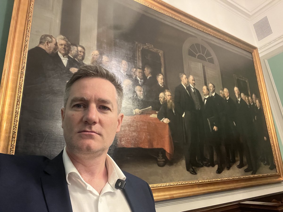 RasmusJarlov's tweet image. I have made maybe twenty international TV interviews in front of this painting in our parlament now.

Ironically, these men sold the Virgin Islands to the USA in 1917 in return for the USA recognising full Danish control over Greenland.

Honouring your contracts is important.