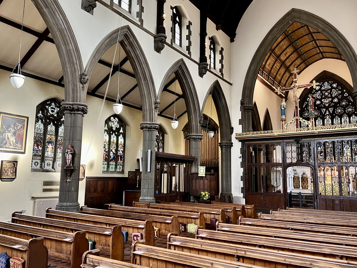 St Saviour's Pimlico tweet media