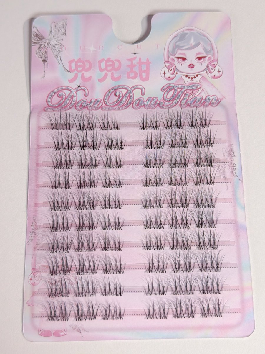 WiJupiter's tweet image. เหมือไม่ได้ติดขนตา….แต่ติด😂เป็นเส้นบางๆแต่ยาว เบาตาธรรมชาติดี✨💯 

👉🏻2 ช่อหน้าวิติดใต้ขนตา ช่อสุดท้ายติดข้างบน ไปตรงแนวหางอายไลเนอร์ ดูตายาวเฉี่ยวขึ้น (ไม่มีกาวในตัว ต้องทากาวเอง)