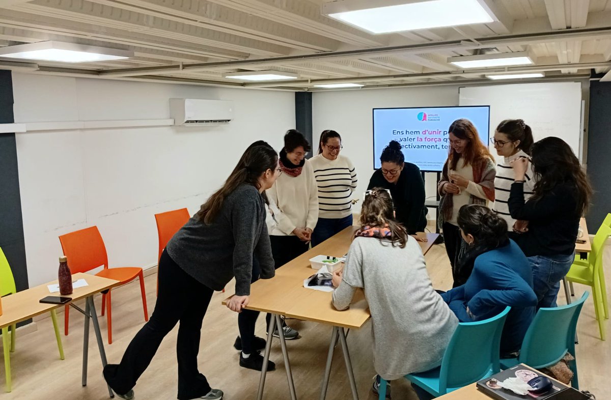 Acellec's tweet photo. Quins són els #reptes i #objectius que volem aconseguir el 2026?

L'equip de l’Acellec ens hem reunit per visualitzar tots aquells objectius i reptes que tenim aquest nou any i ja hi estem treballant per aconseguir-los tots! https://t.co/1mmStTKW20