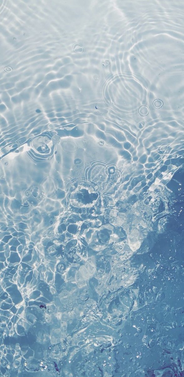 aladepestedrum's tweet image. 家の冷凍庫にアイスがあったことを思い出して食べようと思ったら、冷凍焼けしてて味が微妙だった 🤙