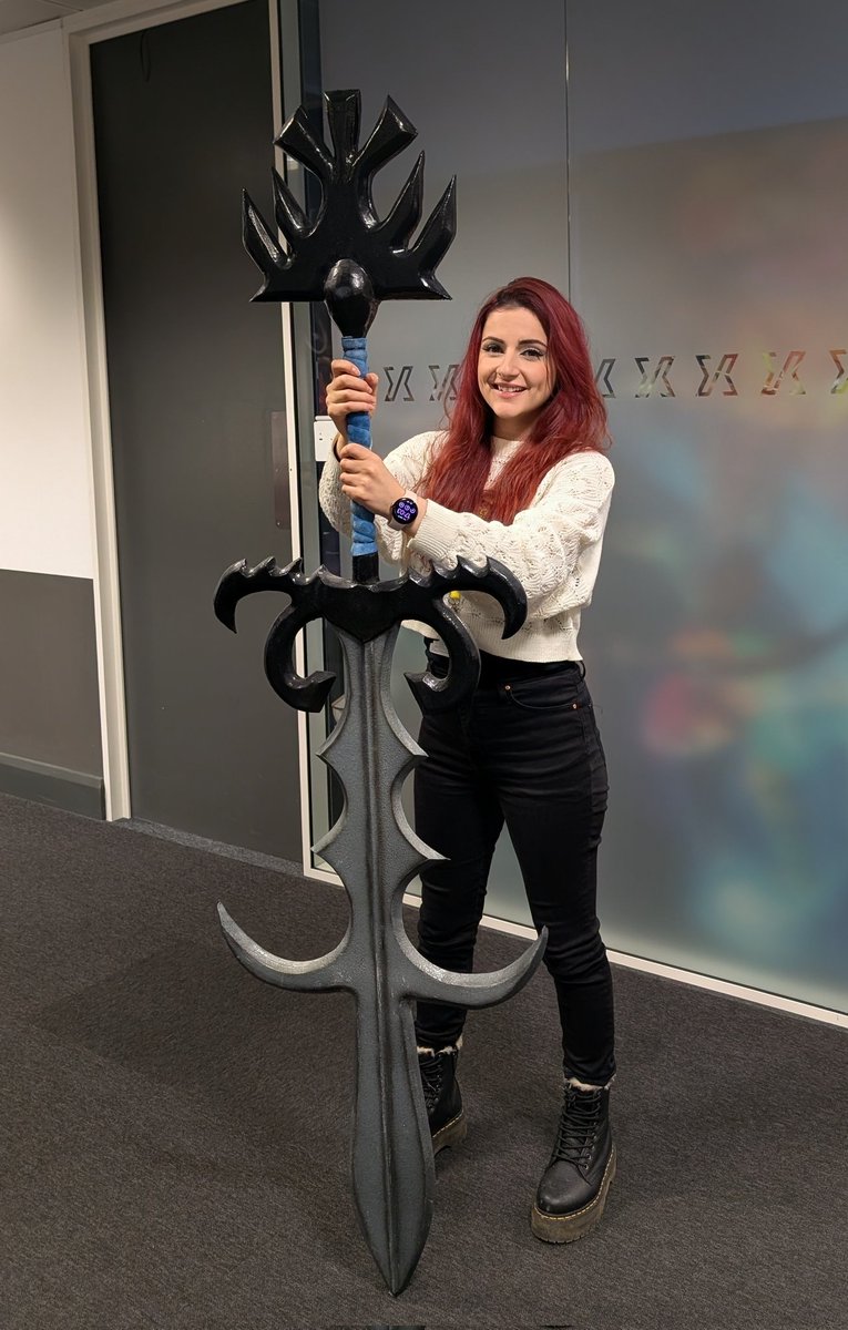 AnnieFuchsia tweet media