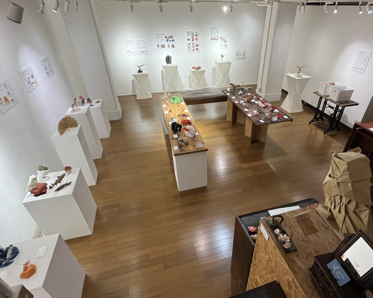 1日目無事終了しました！
明日、明後日も是非お越しください！
#ヨツカド #裏側展